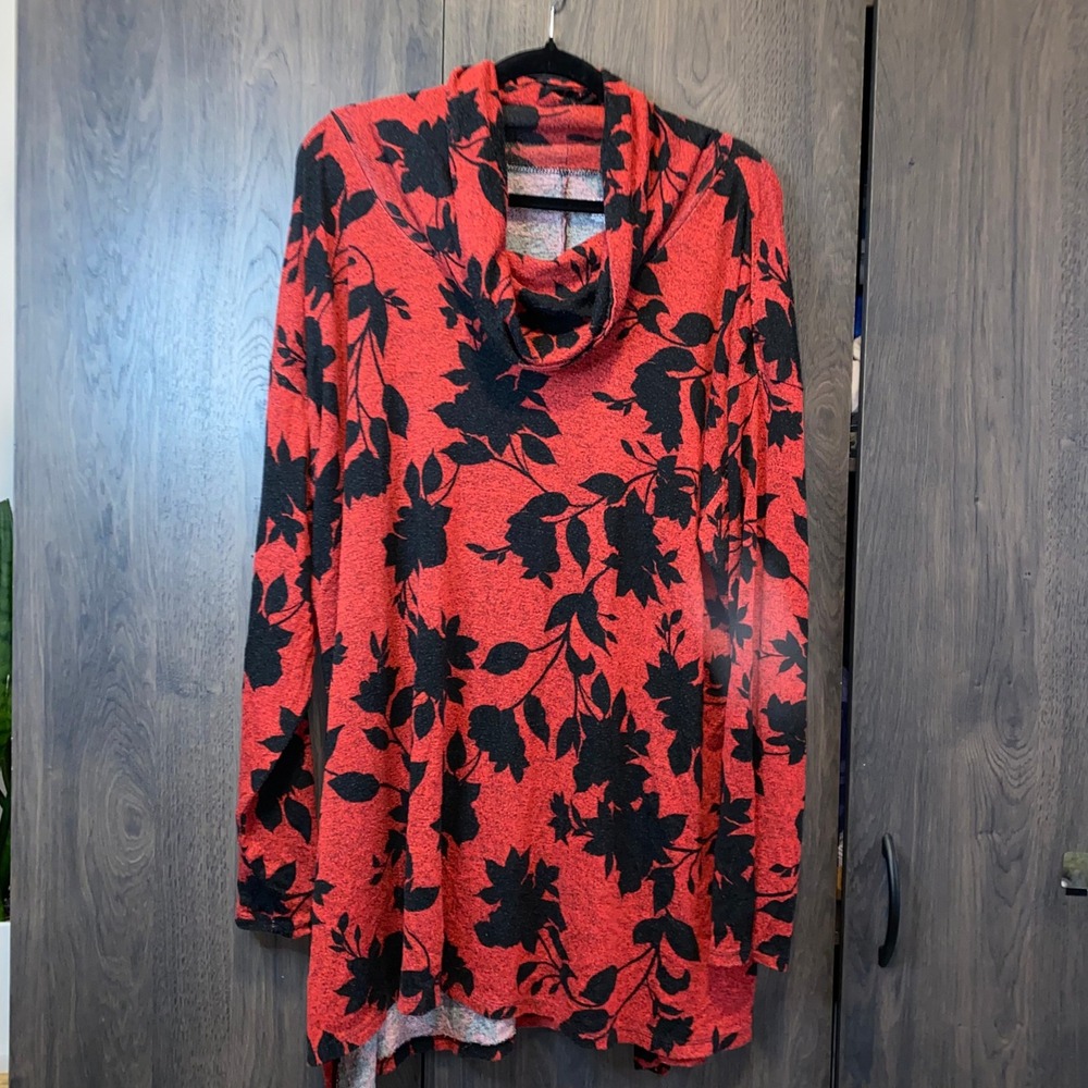 Red Black Floral Cowl Neck Tunic Lane Bryant‎ sz 26/28 Long Sleeve Knit Pullover